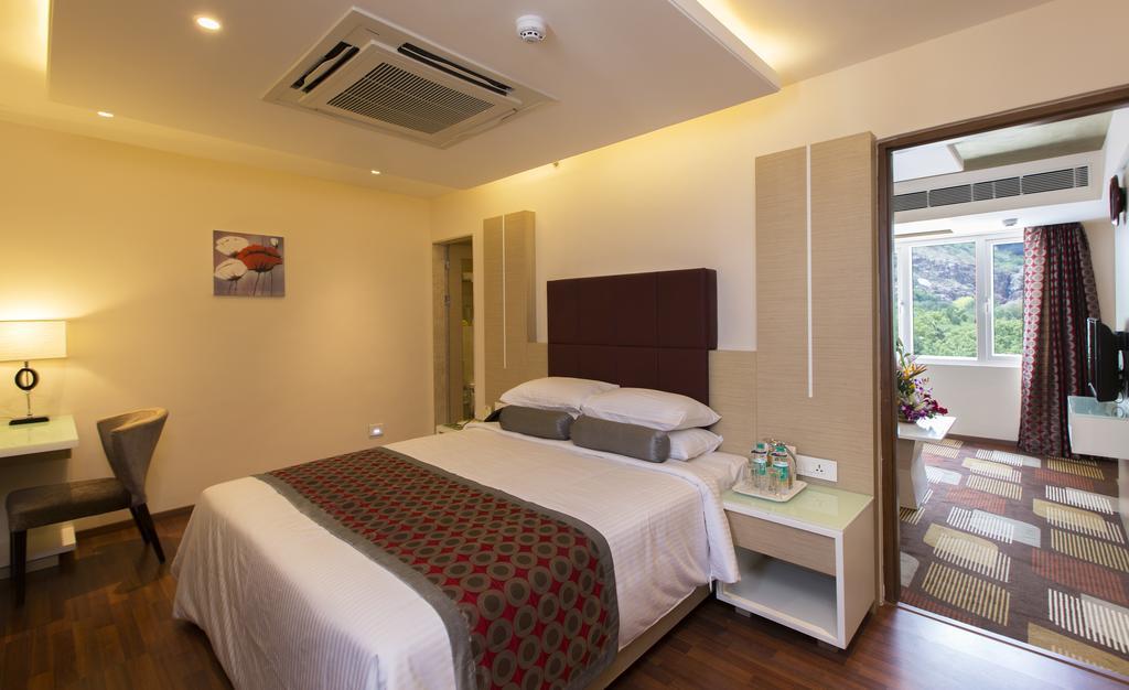 The President Hotel Hubli Phòng bức ảnh