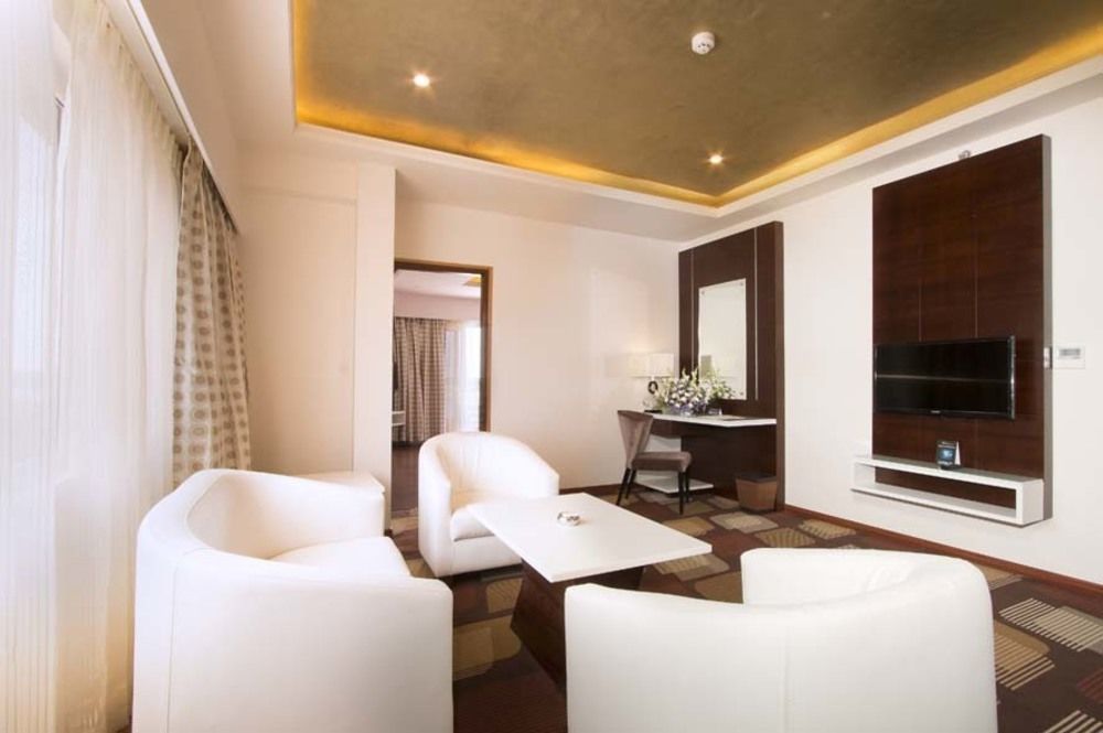 The President Hotel Hubli Ngoại thất bức ảnh