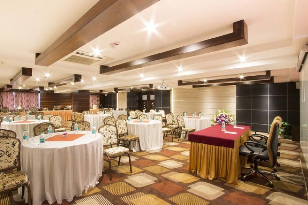 The President Hotel Hubli Ngoại thất bức ảnh